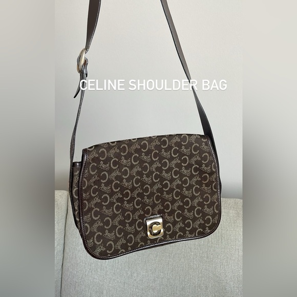 Unlisted Item for Live Show - Picture 5 of 11